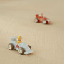Camion con gru con personaggio in legno Little Dutch