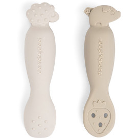 Set 2 cucchiaini da apprendimenti in silicone sabbia Done By Deer